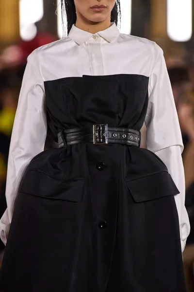 Look 15